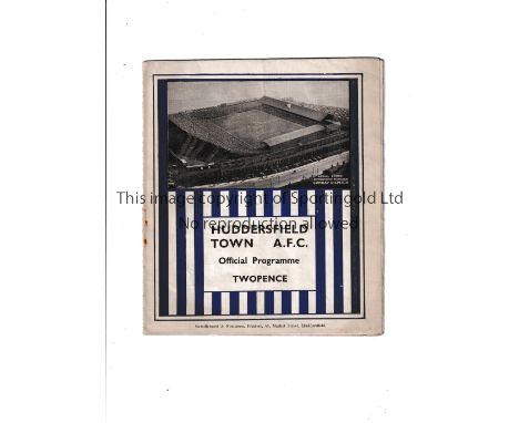 TOTTENHAM HOTSPUR      Programme for the away League match v Huddersfield Town 26/12/1933, slightly creased and slightly rust