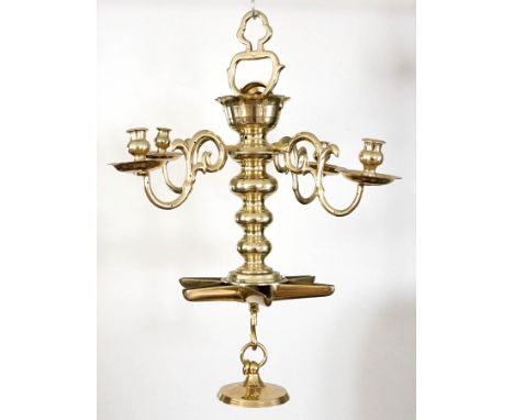 DECKENLEUCHTER/ KRONLEUCHTER,inTeilen Barock-Epoche, Bronze poliert, Nodusschaft mit Baldachin u griffähnlicher Aufhängung, 4