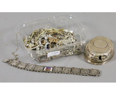 A box of costume jewellery including Georgian silver toddy ladle bowl set with a florin (AF).