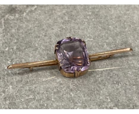 Large 9ct gold and amethyst brooch