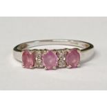 18ct white gold 3 stone amethyst & diamond chip ring, 1.9g