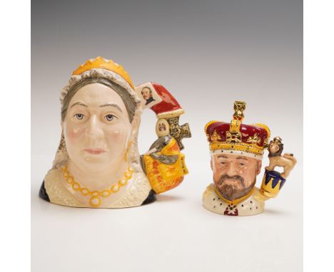 This two-piece set features highly collectible Royal Doulton character jugs commemorating British royalty. The Queen Victoria