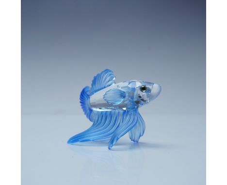 This retired Swarovski crystal Siamese Fighting Fish, also known as a Betta fish, was part of the 'South Sea' collection. It 