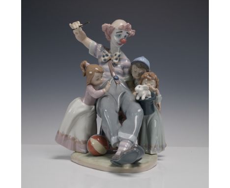 Lladro porcelain figurine titled The Magic of Laughter (model 1005771), sculpted by Antonio Ramos and issued in 1991. This ch
