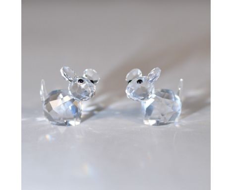This delightful set features Joe and Harry, two charming mice from Swarovski's Lovlots Pioneers collection. Crafted from full