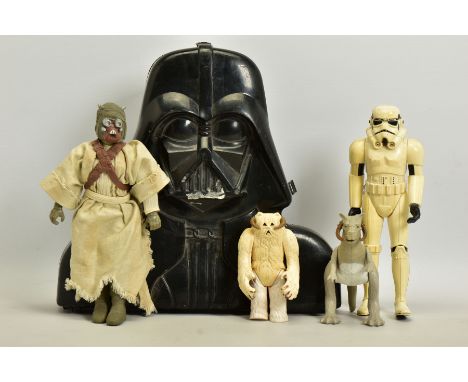 A QUANTITY OF ASSORTED STAR WARS ACTION FIGURES, mainly 1970's GMFG and 1980's LFL figures, to include Hammerhead, Lobot and 