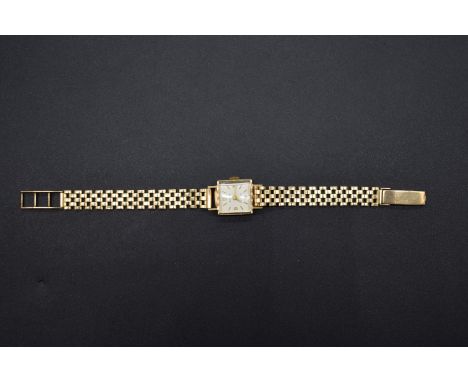 A vintage Baume yellow metal ladies manual wind wristwatch, stamped 375. 
