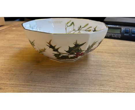  Sale Item:    XMAS BOWL   Vat Status:   No Vat   Buyers Premium:  This lot is subject to a Buyers Premium of 17.5% + Vat @ 2