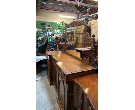  Sale Item:    OAK MIRROR BACK SIDEBOARD (AF)   Vat Status:   No Vat   Buyers Premium:  This lot is subject to a Buyers Premi