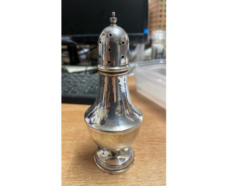  Sale Item:    SILVER SUGAR SIFTER (APPROX WEIGHT 125 GR)  Vat Status:   No Vat   Buyers Premium:  This lot is subject to a B