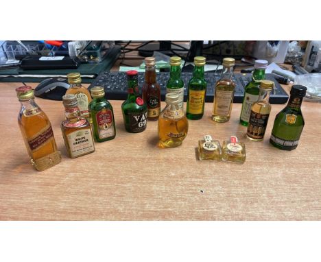  Sale Item:    BOX 15 ASSORTED MINIATURES WHISKY  Vat Status:   No Vat   Buyers Premium:  This lot is subject to a Buyers Pre
