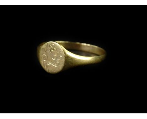 A 9ct gold signet ring, with circular ring head, with partial engraving (rubbed), ring size M½, 1g. 