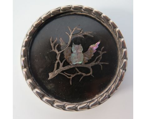 An Edward VII Silver, Tortoiseshell Patch Pot decorated with an owl in silver and mother of pearl inlay, 44 mm, London 1904, 