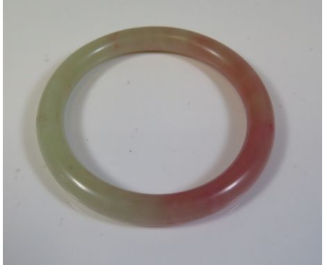 A Rose and Green Jade Bangle, 340 g