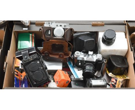 Various cameras and accessories, including a Yashica Mat 124G twin lens reflex (little used), a Zorki 2-S rangefinder camera 