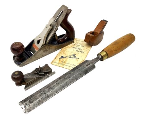 Woodworking tools - Stanley No.98 steel side rabbet plane L11cm; J. Dobie 205 beech compass plane; post-war boxed Stanley No.