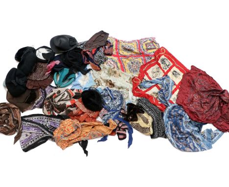 Assorted Early 20th Century Ladies Costume Accessories comprising twenty five velvet, felt, straw, fabric hats including the 