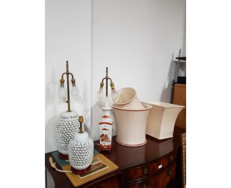 3 ASSORTED LAMPS INC JAPANESE WHITE AND RUST RED LAMP ETC