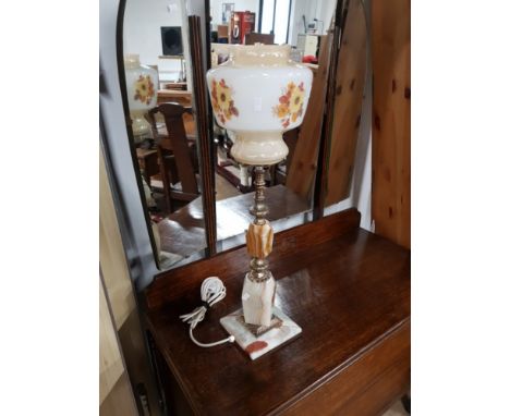 VINTAGE ONYX TABLE LAMP WITH FLORAL PATTERNED SHADE