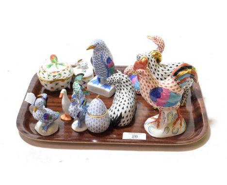 Herend porcelain comprising eleven animal models and three trinket boxes (14)