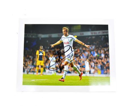 Signed Harry Kane 5x7 colour photograph, Tottenham Hotspur