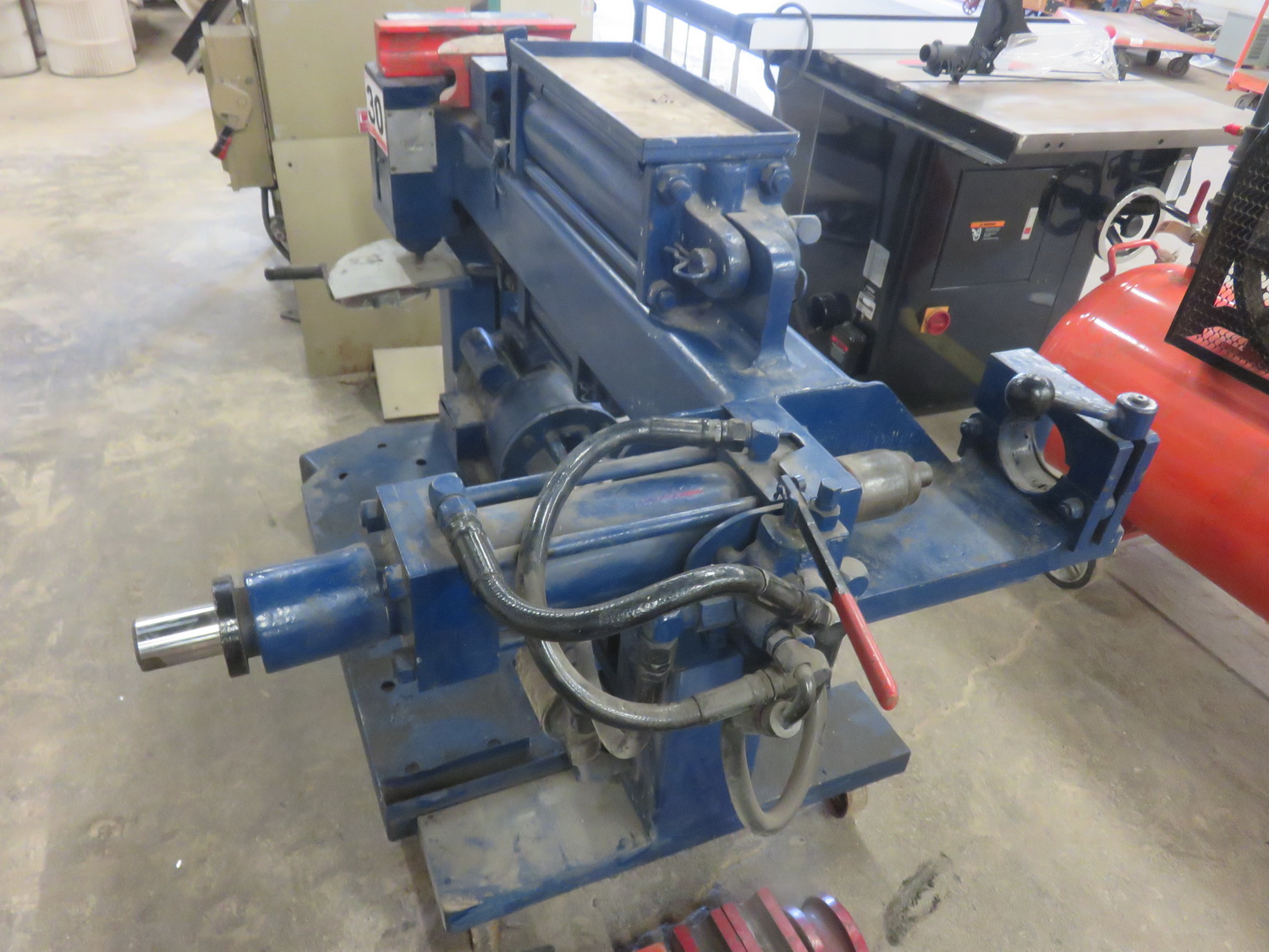AMH CANADA LTD (BLUE BOY) MODEL 133MSA HYDRAULIC PIPE BENDER TWOWAY