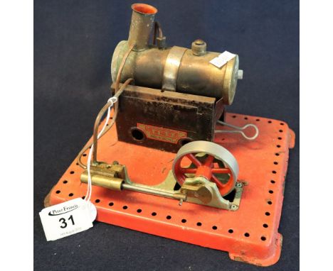 Mamod live steam spirit fired stationary steam engine on square base. (B.P. 24% incl. VAT)