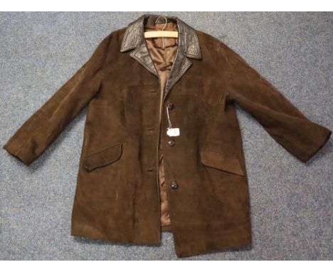 Dark brown vintage suede coat with leather collar by David Conrad. (B.P. 24% incl. VAT)