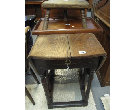 18th Century oak oval gate leg drop leaf dining table having two end drawers on baluster and gun barrel turned legs with stre
