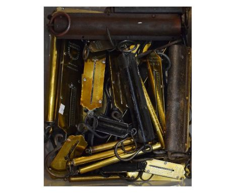 Box of assorted spring balances and scales to include: several Salter's Improved Spring Balances, Salter's Quadrant Balance, 