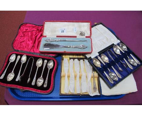 A Set of Six Hallmarked Silver Teaspoons, Sheffield 1899, in original fitted case with matching hallmarked silver sugar tongs