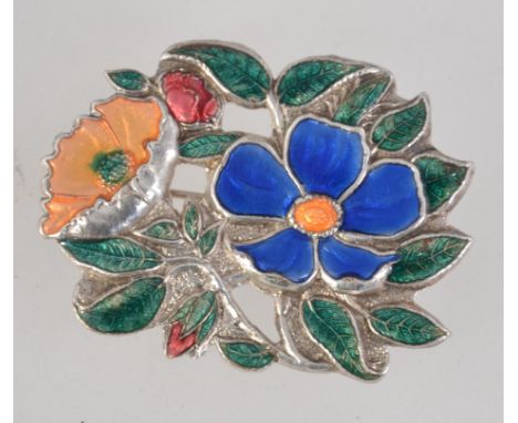 A vintage silver plate end enamel brooch in the form of wild roses with loop clasp. Measures 5cms.