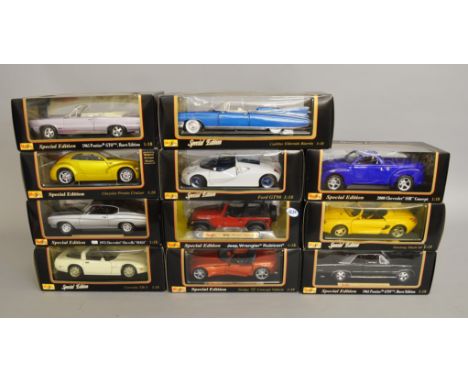 11 x Maisto 1:18 scale diecast model cars, mostly American, including Mustang, Chrysler, Pontiac, etc. Boxed, G-VG. 