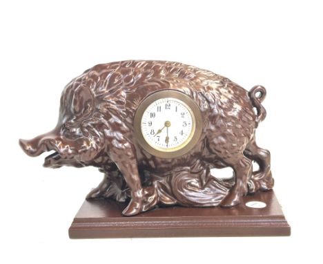 Hog mantle clock 