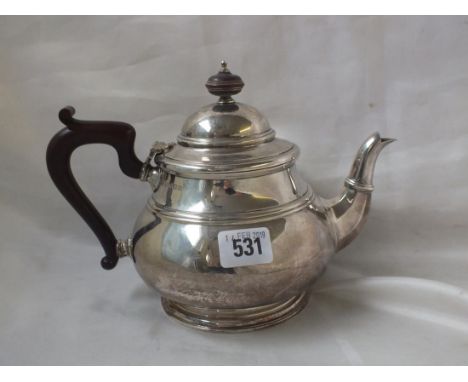 CIRCULAR TEAPOT of early 18thC designed 9.5" over  spout. B'ham 1933 by A. Bros 640g.     