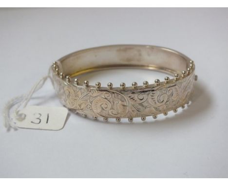 Silver engrave hinged bangle 16.5g     