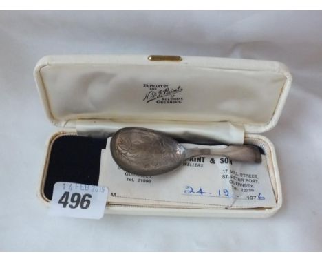 Victorian fiddle pattern caddy spoon with engraved bowl.  Lon. 1848 by TW       