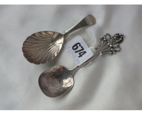 Unusual Scottish Arts and Crafts caddy spoon with  pierced terminal. Edin. 1942 by EHK, also a Victorian  example by GA 22g. 