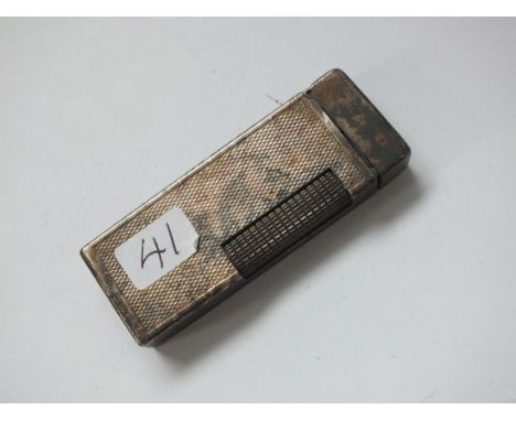 A vintage Dunhill lighter      
