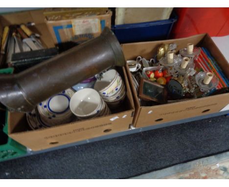 Two boxes of Beano annuals, light fittings, billiard balls, china etc 
