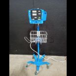GE/DINAMAP CARESCAPE V100 PATIENT MONITOR