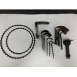 N/A V MUELLER TURNER WARWICK RETRACTOR SET INCLUDED: -GU8262-003 ROUND RING 11 7/8” -GU8262-001 ROUN