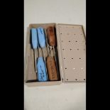N/A CRUCIFORM SLOTTLED SCREWDRIVERS