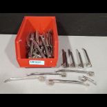 LARYNGOSCOPE BLADES