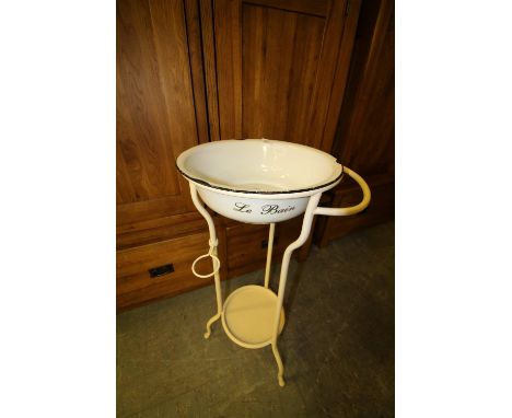 Wash basin stand