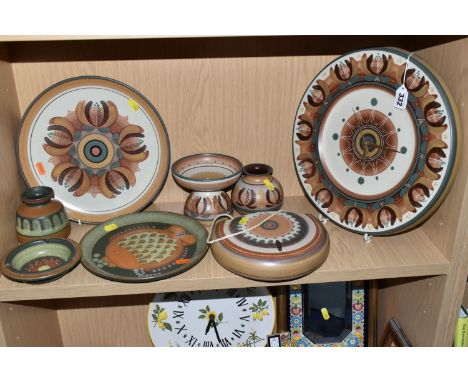 A COLLECTION OF SPANISH PORTA CELI GIFTWARE, hand painted, comprising a fish design wall plaque by Vicenta, diameter 23cm, a 