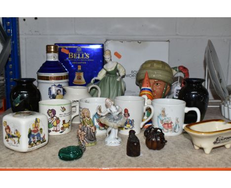 A GROUP OF CERAMICS AND SUNDRY ITEMS, to include a boxed Royal Worcester 'A Hero Comes Home' limited edition character jug, a