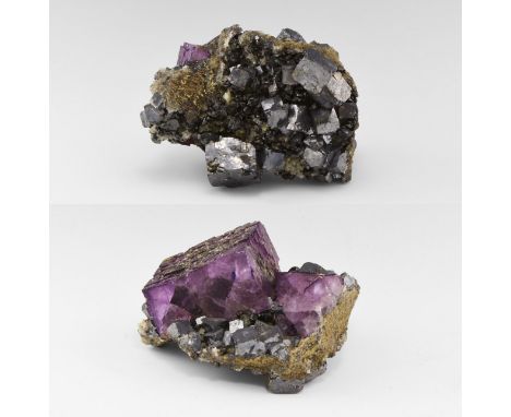 An exceptional occurrence of galena and sphalerite on fluorite, with cubes of galena and small sphalerite crystals to one sid