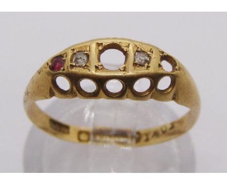 Antique 18ct diamond ring, size M, 1.7g (af two stones vacant) 