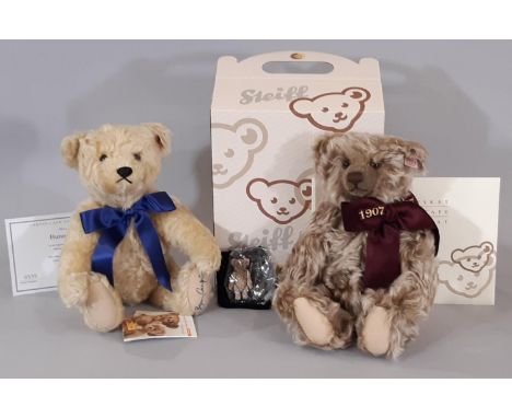 2 limited edition Steiff teddy bears- 'Million Hugs Bear' no 262/1907 with box and 'Bunny's Bear' no 535 endorsed by Bunny Ca